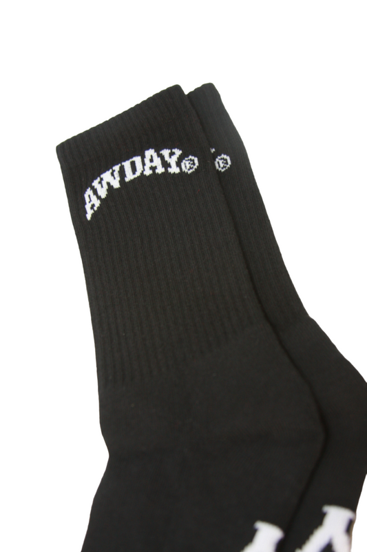 AWDAY® 𝐑𝐞𝐭𝐫𝐨 Extra Cushioned Socks (𝐁𝐥𝐚𝐜𝐤)